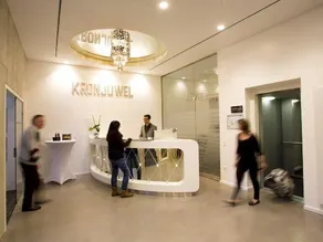 Digital Hotel Kronjuwel by BRIGHT Waldkirch - Self Check-In I NIRO - Image 3