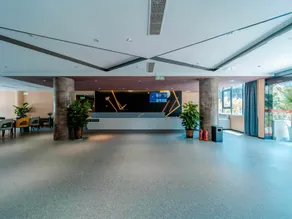 IU Hotel Luzhou Bubu Gaoxin Tiandi - Image 3