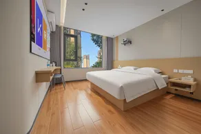 Good Morning Light Travel Cinema Hotel (Pingtan Longfengtou Beach Branch) - Image 5