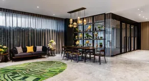 Royal Park Hotel - Image 2