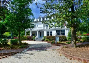 Magnolia Inn - Image 3