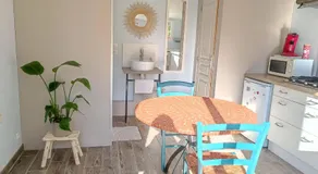 Le Petit Accent - Image 3