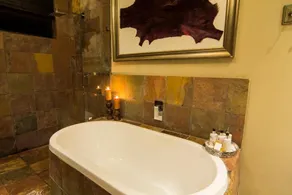 Cowrie Cove Guest House - Image 5