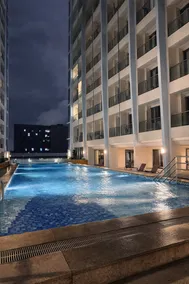 L CONDOTEL Apartment Near Okada Casino PITX MOA with Pool - Image 2