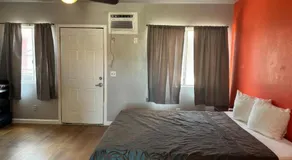 The Coalinga Motel - Image 2