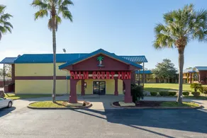 OYO Hotel Pensacola I-10 & Hwy 29 - Image 4