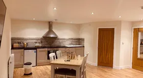 Plumptons Farm Holiday Lodges - Image 4