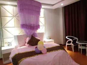 Shunming Hotel - Image 2