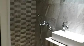 small booking room - Image 2