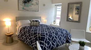 Promenade Studio With Free Parking! - Image 2