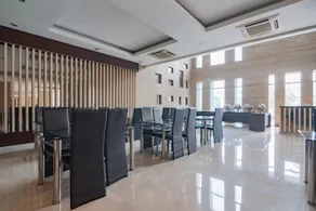 Urbanview Hotel Newton Riau Bandung by RedDoorz - Image 3