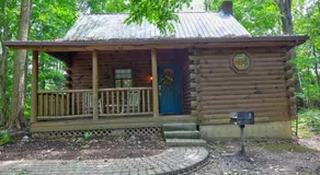 Grapevine Cabin by Amish Country Lodging - Image 5