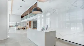 L'Equinox Modern Apartments by Corporate Stays - Image 4