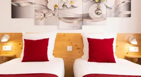 hotel le beauséjour - Image 2