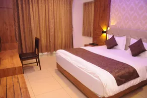 Hotel Devkinandan - Image 2