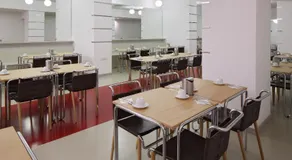 AXA Hotel - Image 4