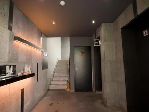 M7 Business Hotel - Image 2