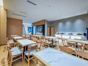 IU Hotel(Chongqing Siyuan Light Rail Station Store) - Image 2