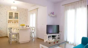 House 55 - Image 2