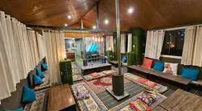 Nirvana by Oztel - Backpacker Hostel - Image 2