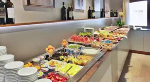 Aparthotel Ponza - Image 4