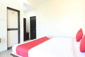 OYO Flagship 39396 Hotel Mayur - Image 3