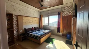 Kanatal's Valley View INN - Image 2