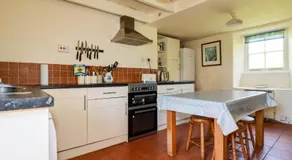 Polcreek Farmhouse - Image 5