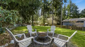 Beautiful Home with Hot Tub and Movie Room - Image 5