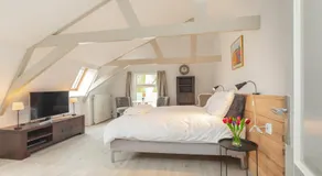 B&B Blossom - Image 2