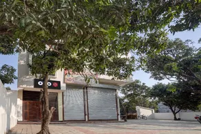 Hotel O by OYO Hira Royal Palace And Lawn - Image 2