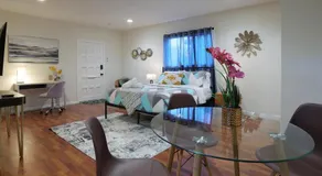 Modern Oasis Studio - near LAX, SoFi, USC, DTLA - Image 2
