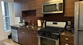Cozy Oasis in Marina Del Rey!Free Swimming Pool and Parking - Image 5