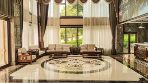 Dali Golden Coast Hotel - Image 2