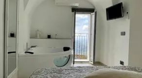 Greta’s suite & private spa - Image 2