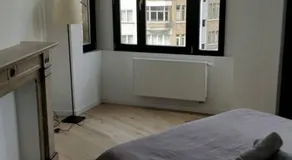Midi Station Square Apartment - Image 2