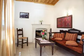 Aposperitis Villas - Image 2