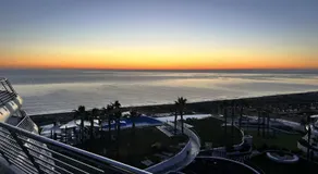 Infinity View Penthouse Apartment - Image 3