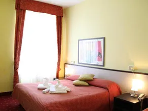 Hotel Lugano - Image 2