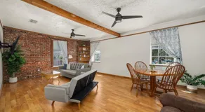 Circle Overlook-Downtown Apartment Stay - Image 3