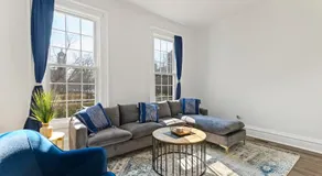 Casa Soleada in East Rock near DT and Yale SOM with FREE Parking and King Bed - Image 3