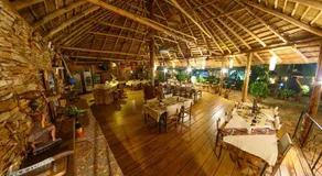2 Friends Guest House - Image 4