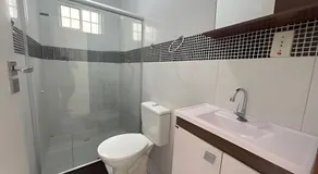 Próx. ao shopping, para 10 pessoas, ar condicionado e garagem APT B - Image 2