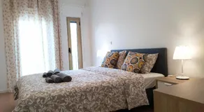 Lisbon Apartment -Free Parking - Image 2