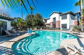 Metro Chandler Extended Stay - Cosy King - Image 3