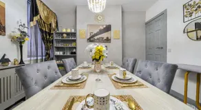 Contractor-friendly Home in Stoke with Free Parking - Image 2