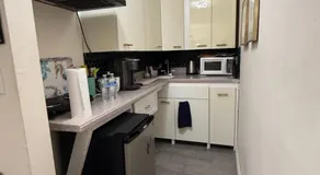Suit with Kitchen & Bath - Image 3