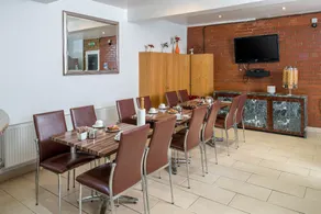 Abbey Hotel - Image 3