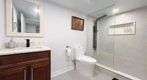 Cozy & Modern Ensuite Basement Rooms - Steps to Subway & Downsview Rogers Stadium - Image 3
