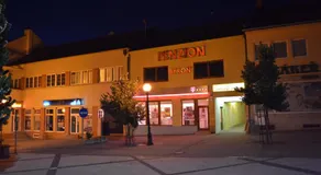 Byron - Image 4